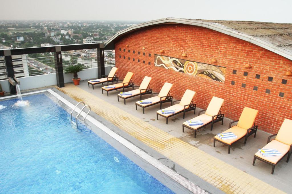 Dhaka Regency Hotel & Resort Exterior foto