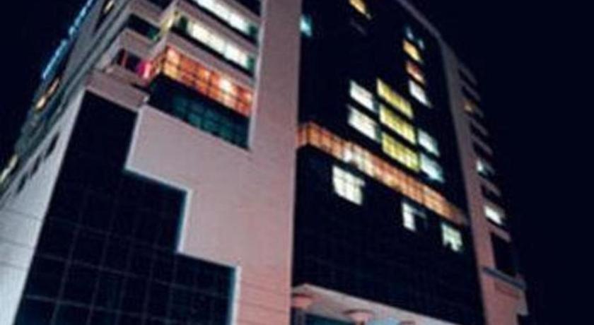 Dhaka Regency Hotel & Resort Exterior foto